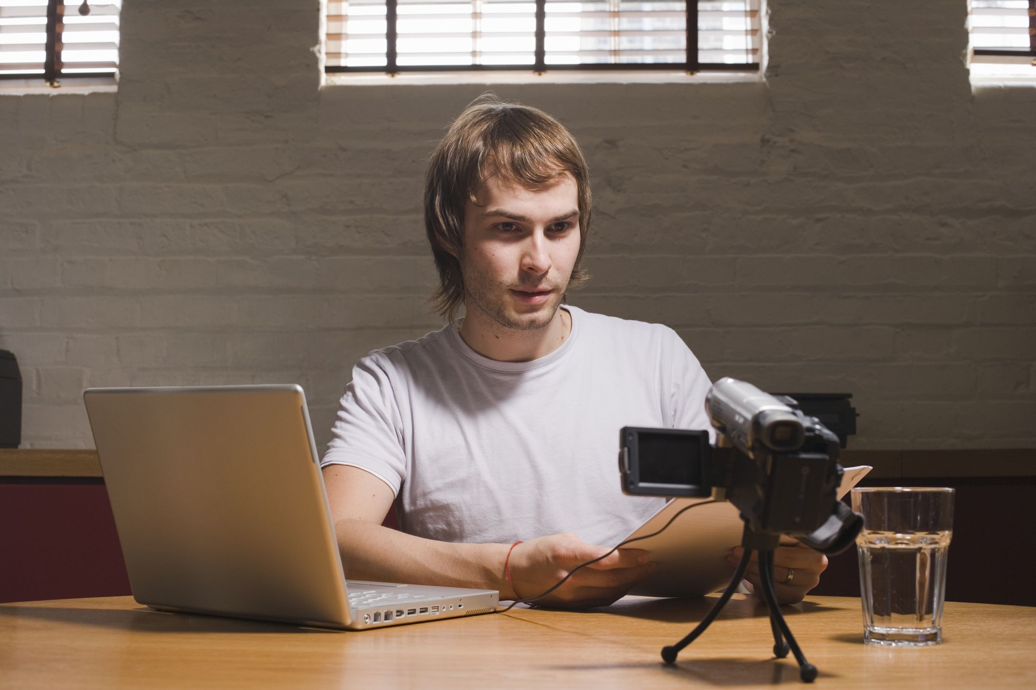 10 Popular Tools For Broadcasting Live Video Online