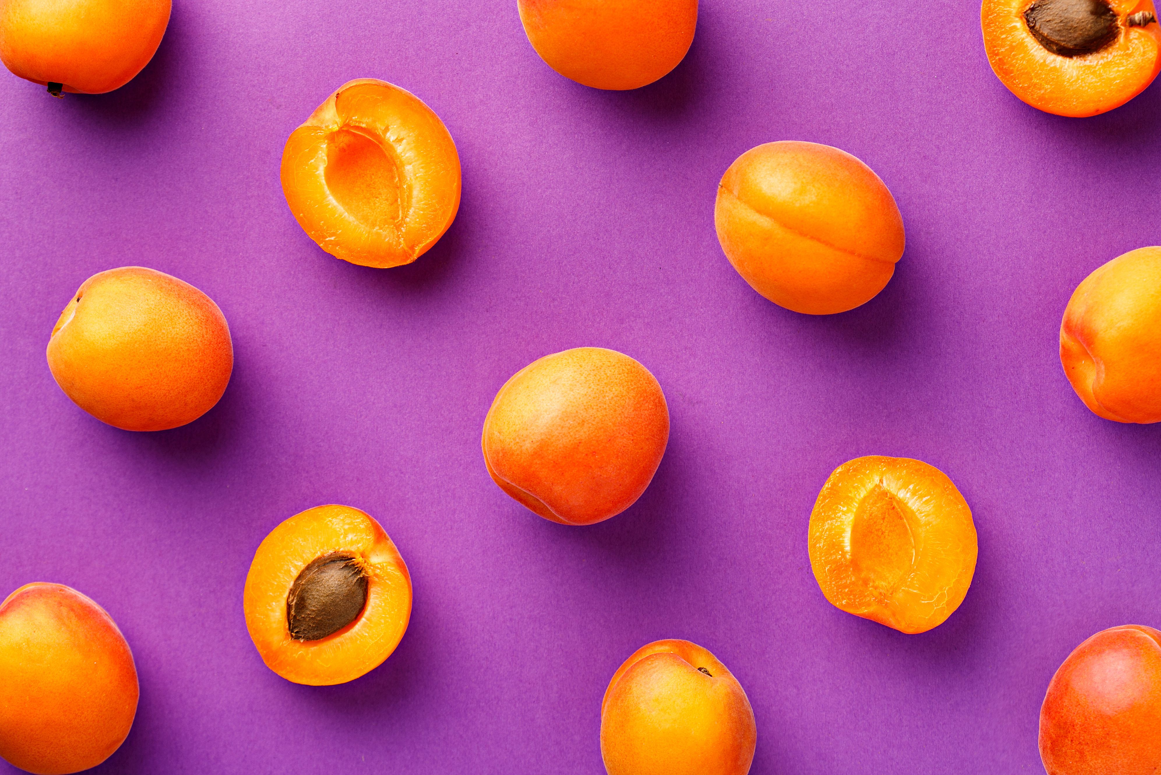Apricots Nutrition Facts: Calories, Carbs, and Health Benefits