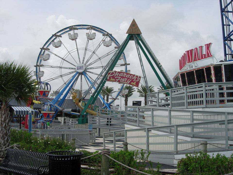 A Visitor's Guide to Kemah Boardwalk