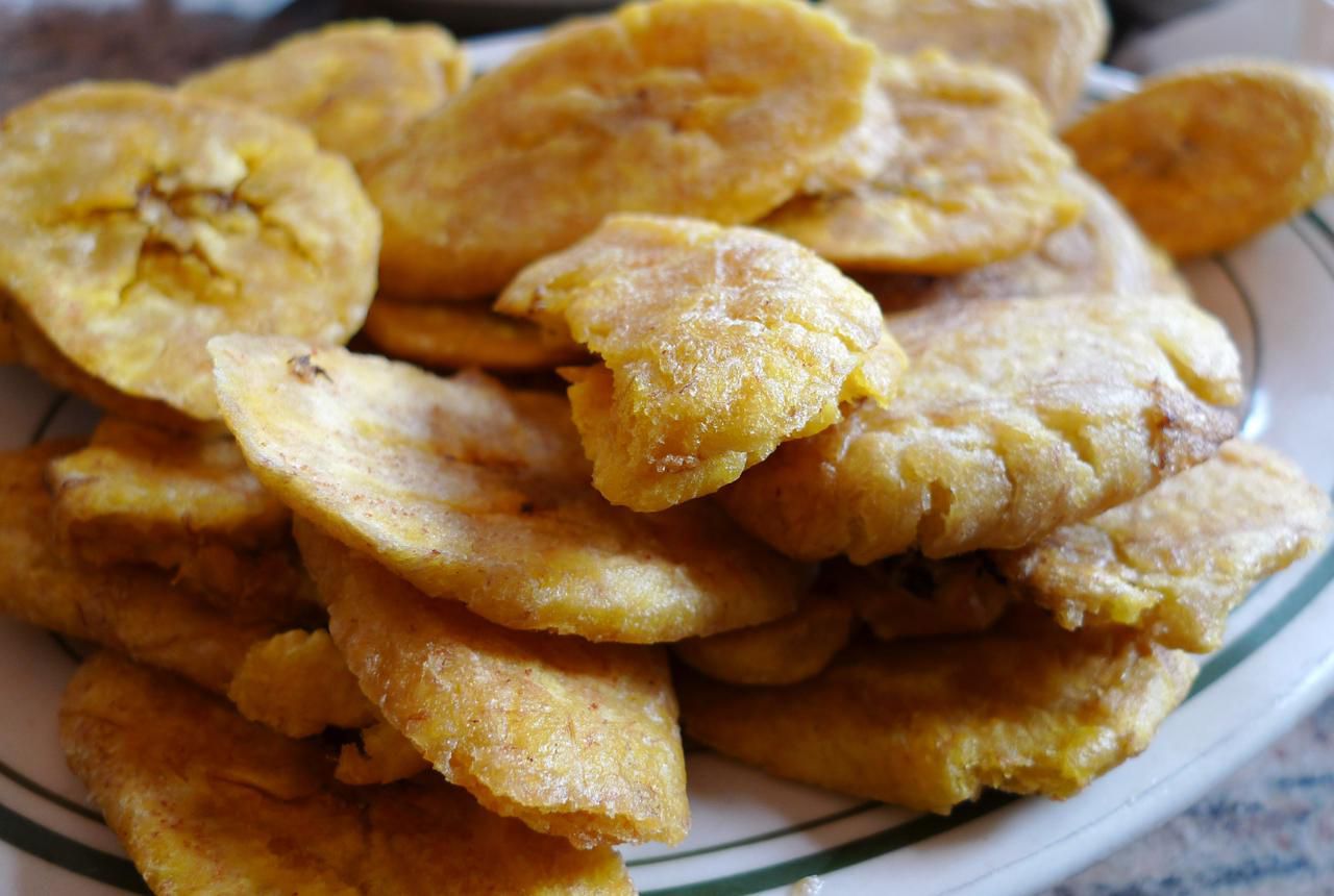 tostones-recipe-twice-fried-green-plantain-chips