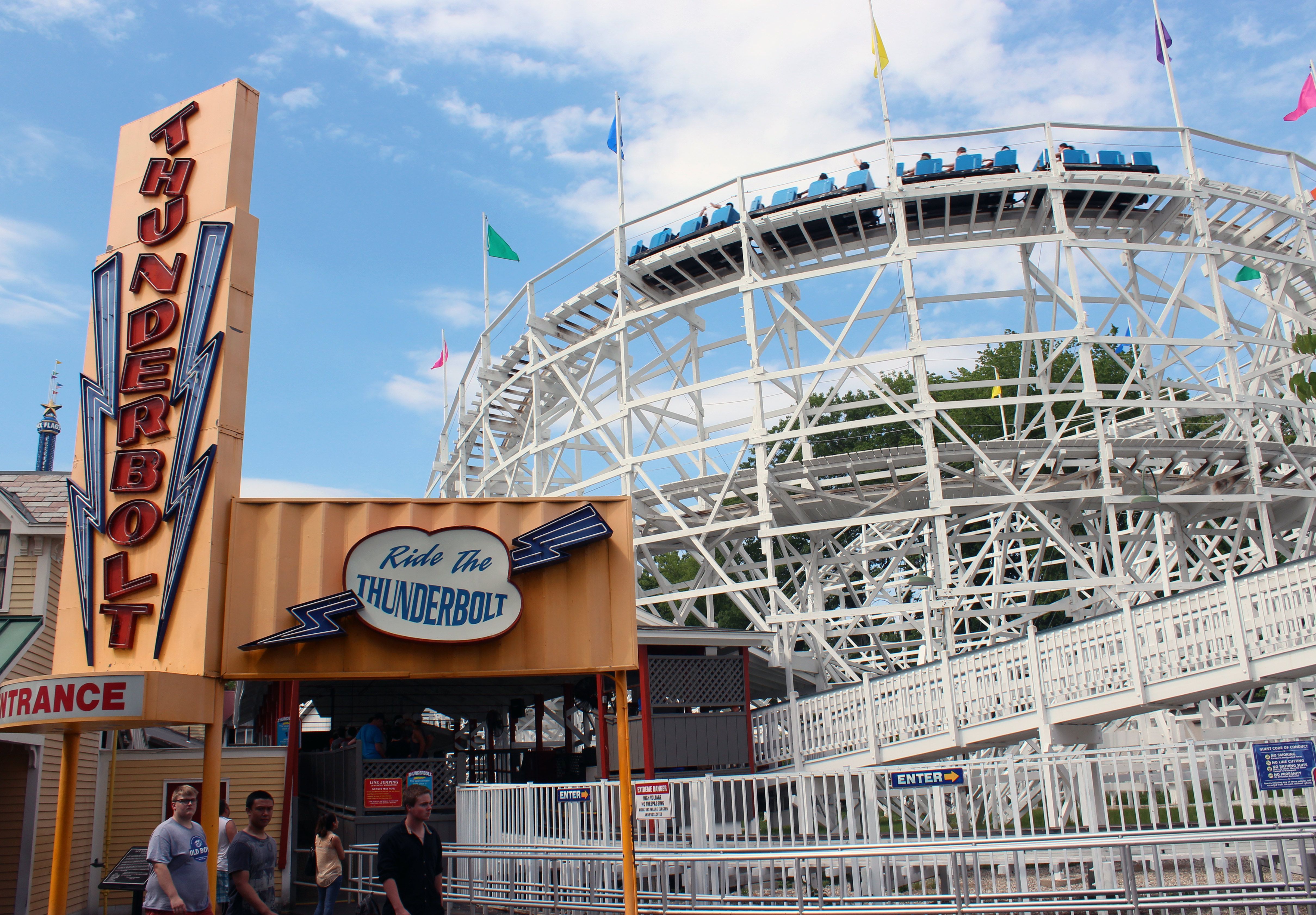 Guide To Six Flags New England