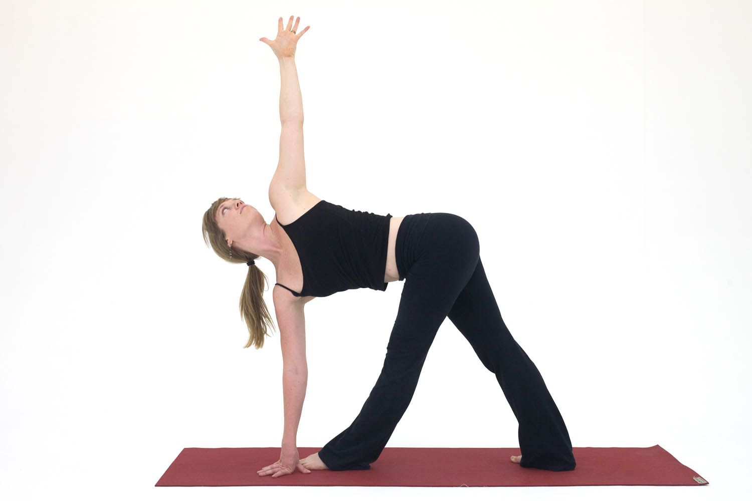 how-to-do-parivrtta-utkatasana-revolved-chair-pose-omstars