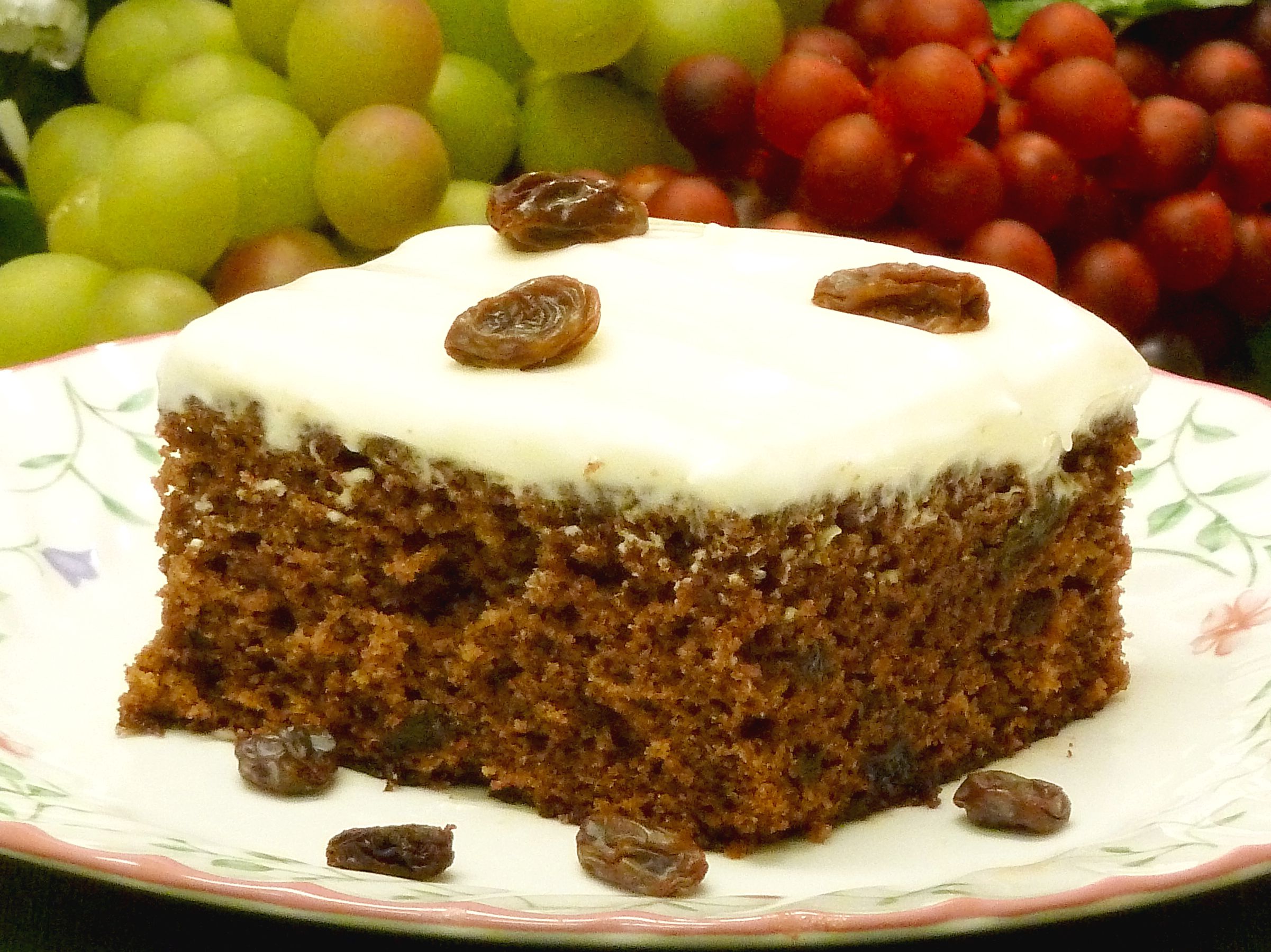 Applesauce Raisin Cake Recipe