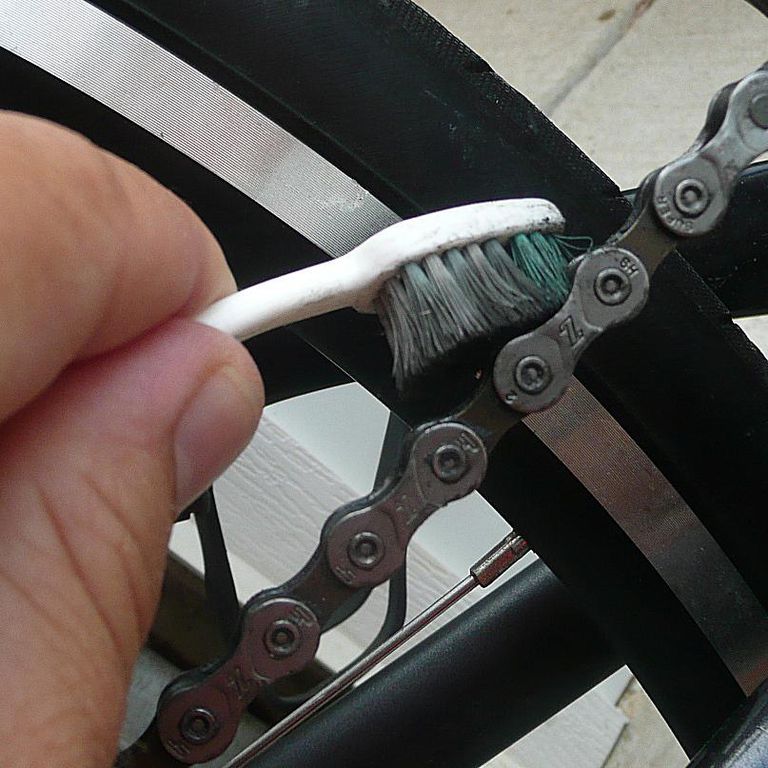 bicycle spoke cleaner