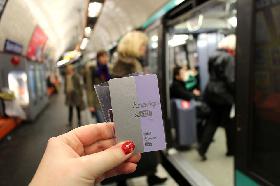 metro travel card paris