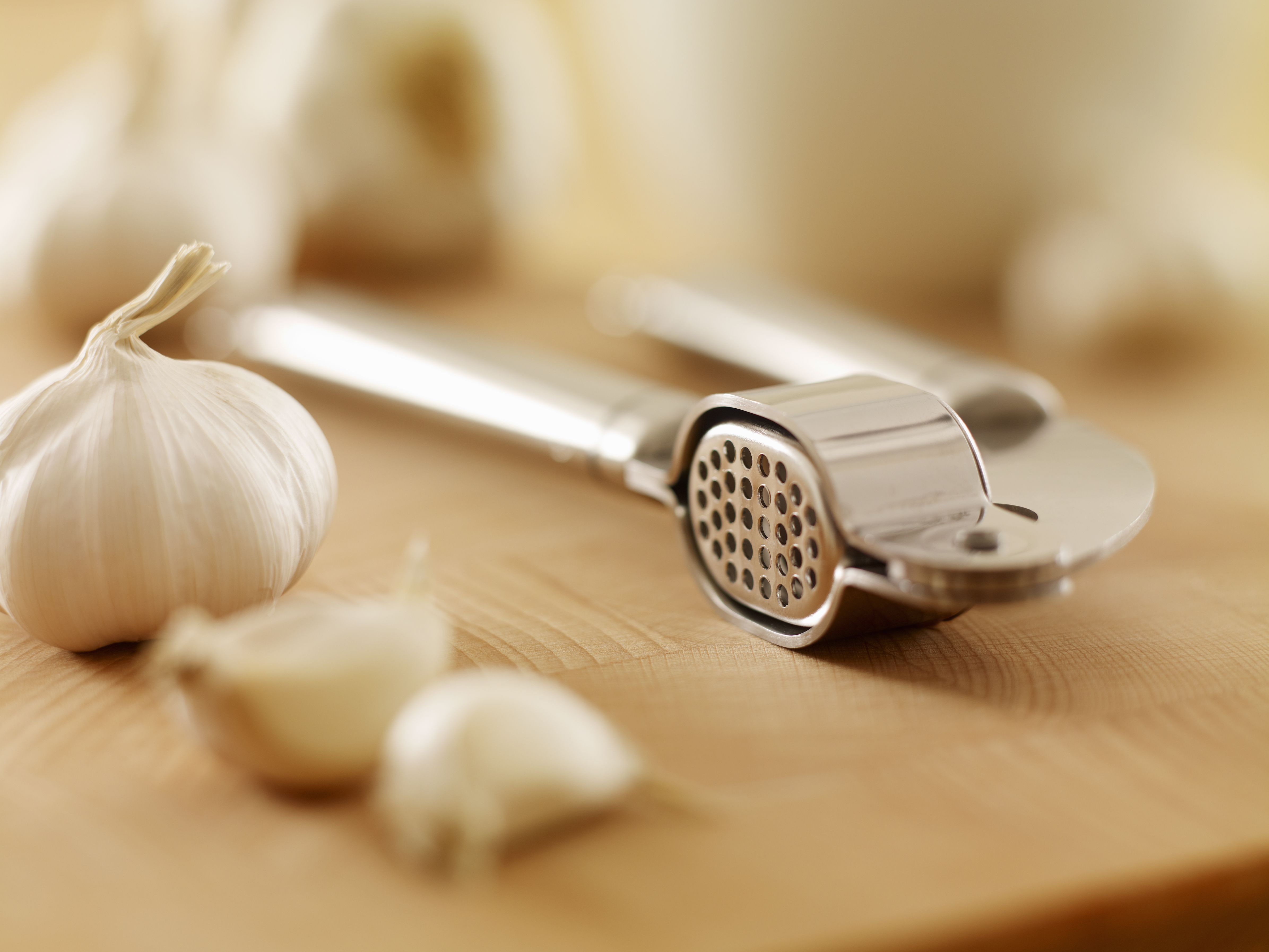 Inside Garlic Odor The Why and What of Its Smell