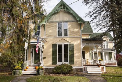 What Is the Romanesque Revival House Style?