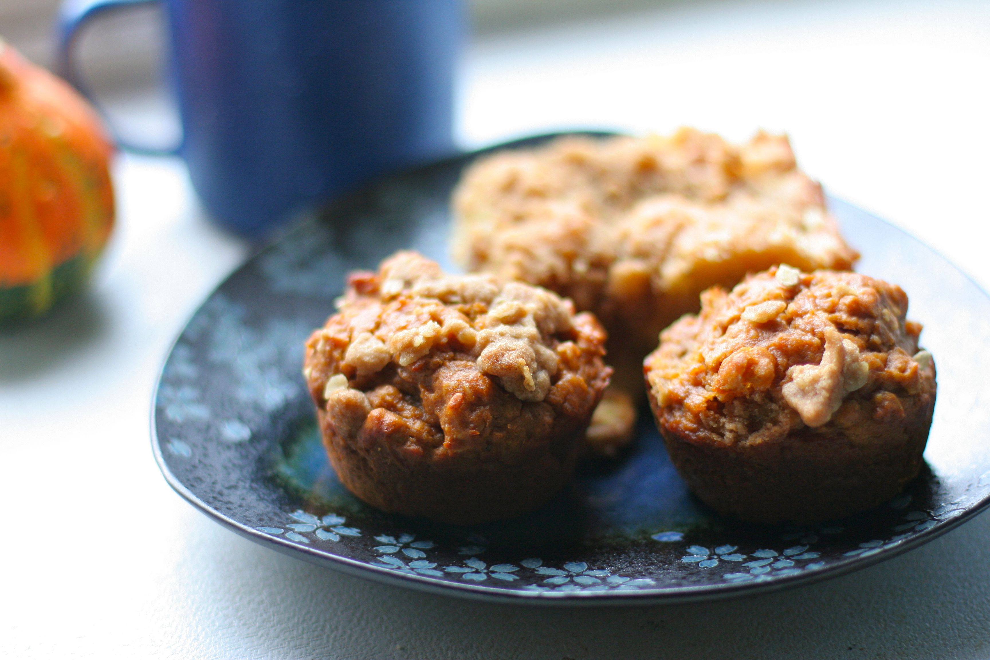 low-fat-applesauce-oatmeal-muffins-recipe