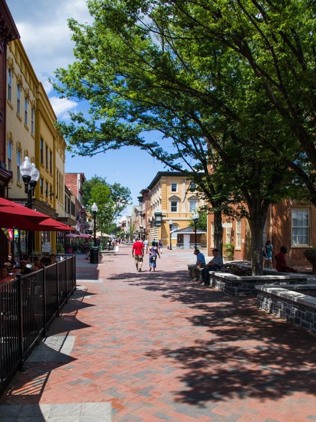 Winchester, Virginia: A Visitors Guide