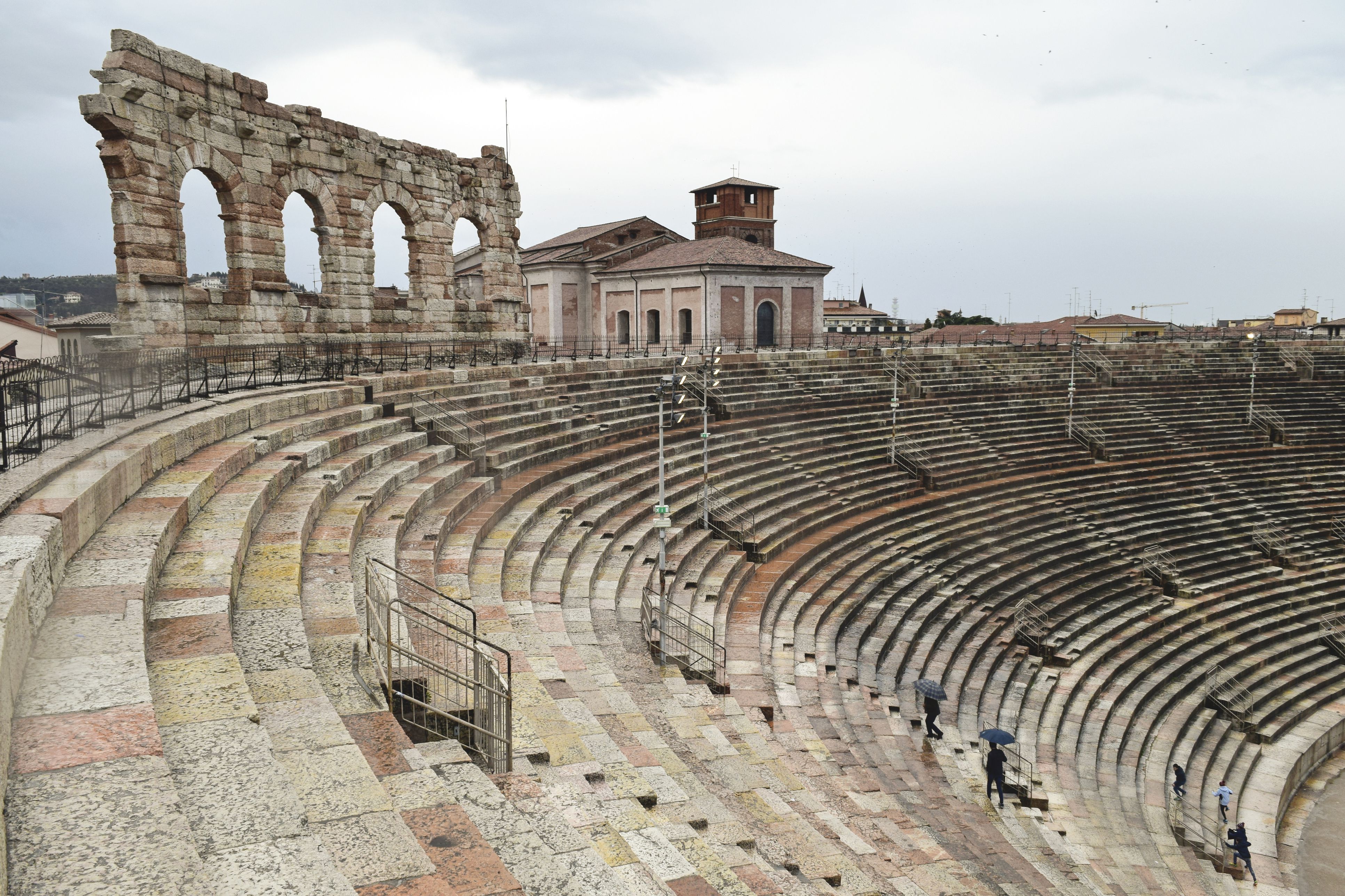 top-opera-houses-and-historic-theaters-in-italy