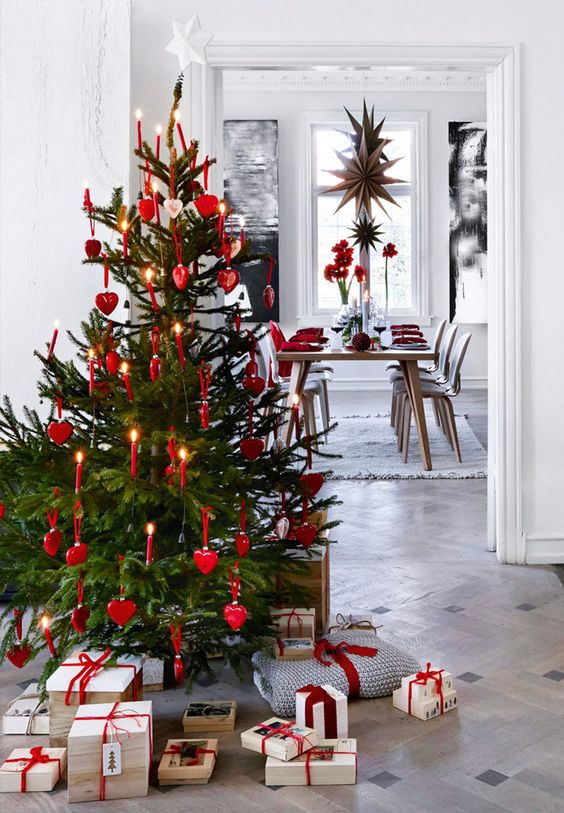 12 Scandinavian Christmas Trees