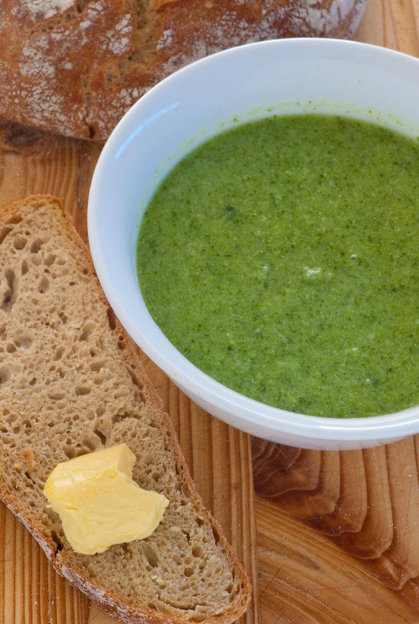 Healthy Low-Fat Broccoli Soup Recipe
