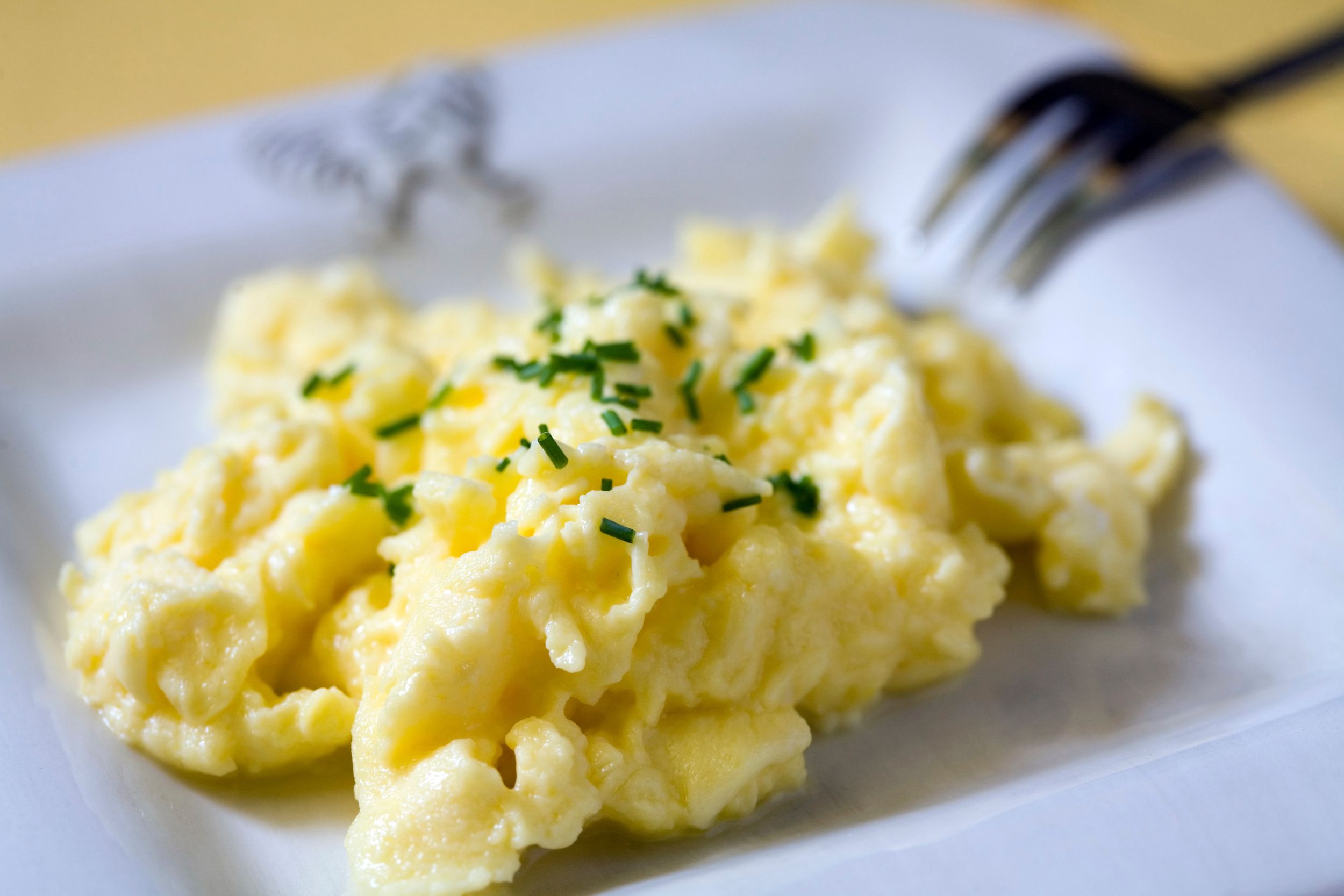 scrambled-eggs-2500-56a210c65f9b58b7d0c63169.jpg