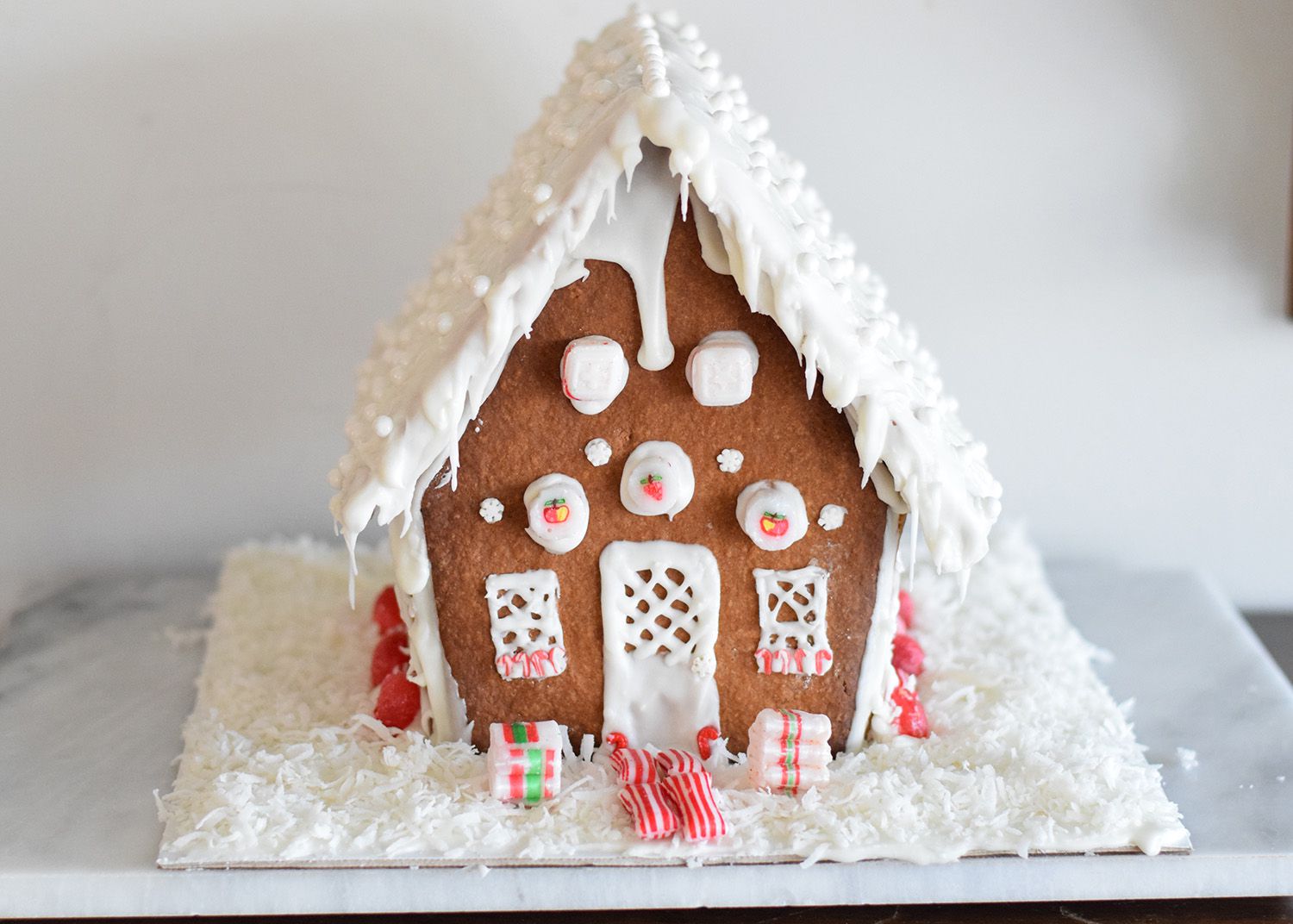 Guide to Making a Gingerbread House