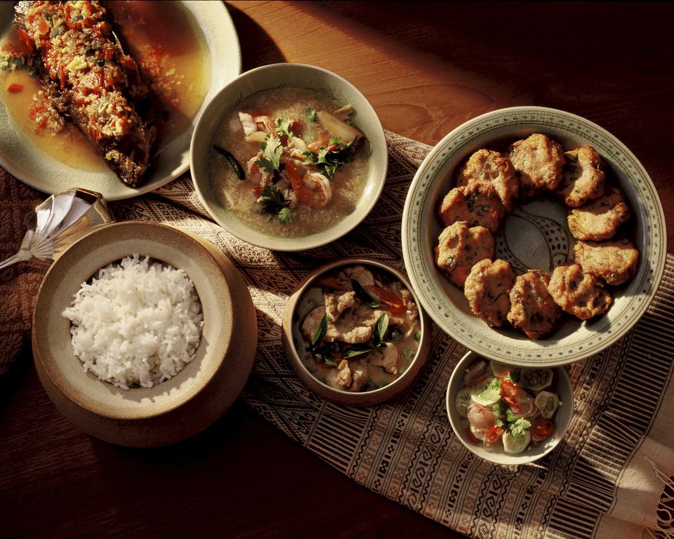 How to Cook Up an Easy Thai Dinner Party