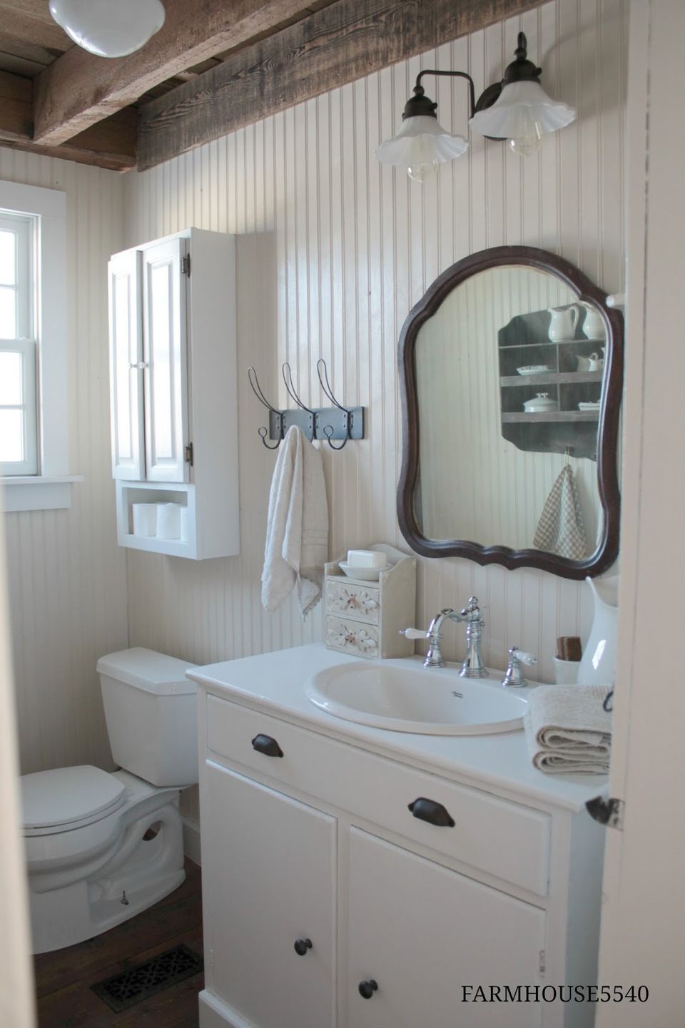 Beadboard Bathroom Design Ideas