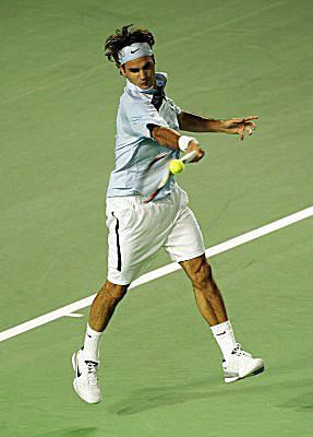 federer-forehand-poc-upper-belly-high-57bb3ef05f9b58cdfd1a46d3.jpg