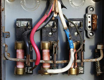 Fuse Boxes and Different Types of Fuses