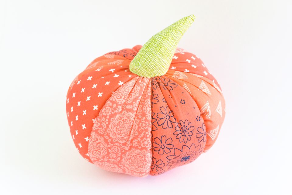 Free Pumpkin Pillow Sewing Pattern