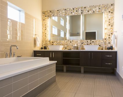 Tile Designs For Bathrooms - Black and White