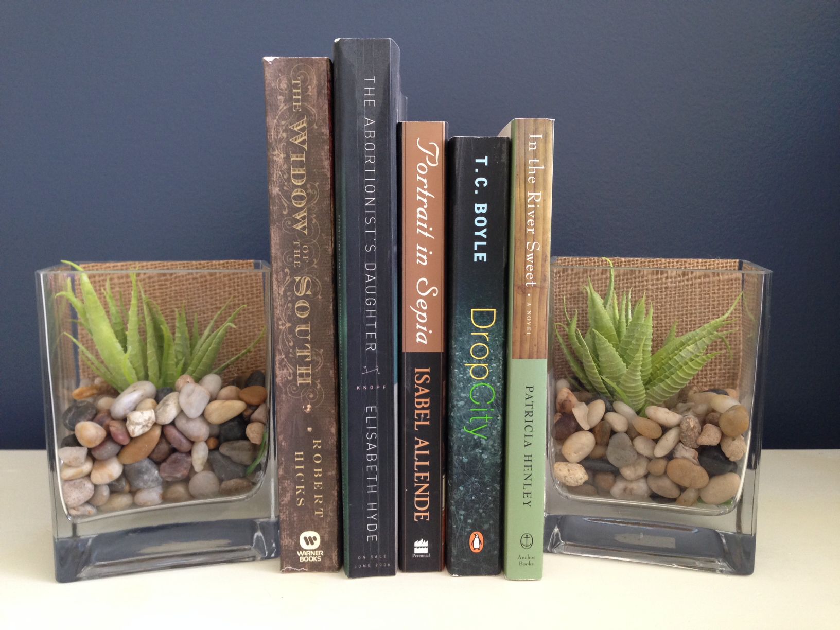 Simple Instructions To Make DIY Bookends   DIY Bookends Succulent 56a490f75f9b58b7d0d793e9.JPG