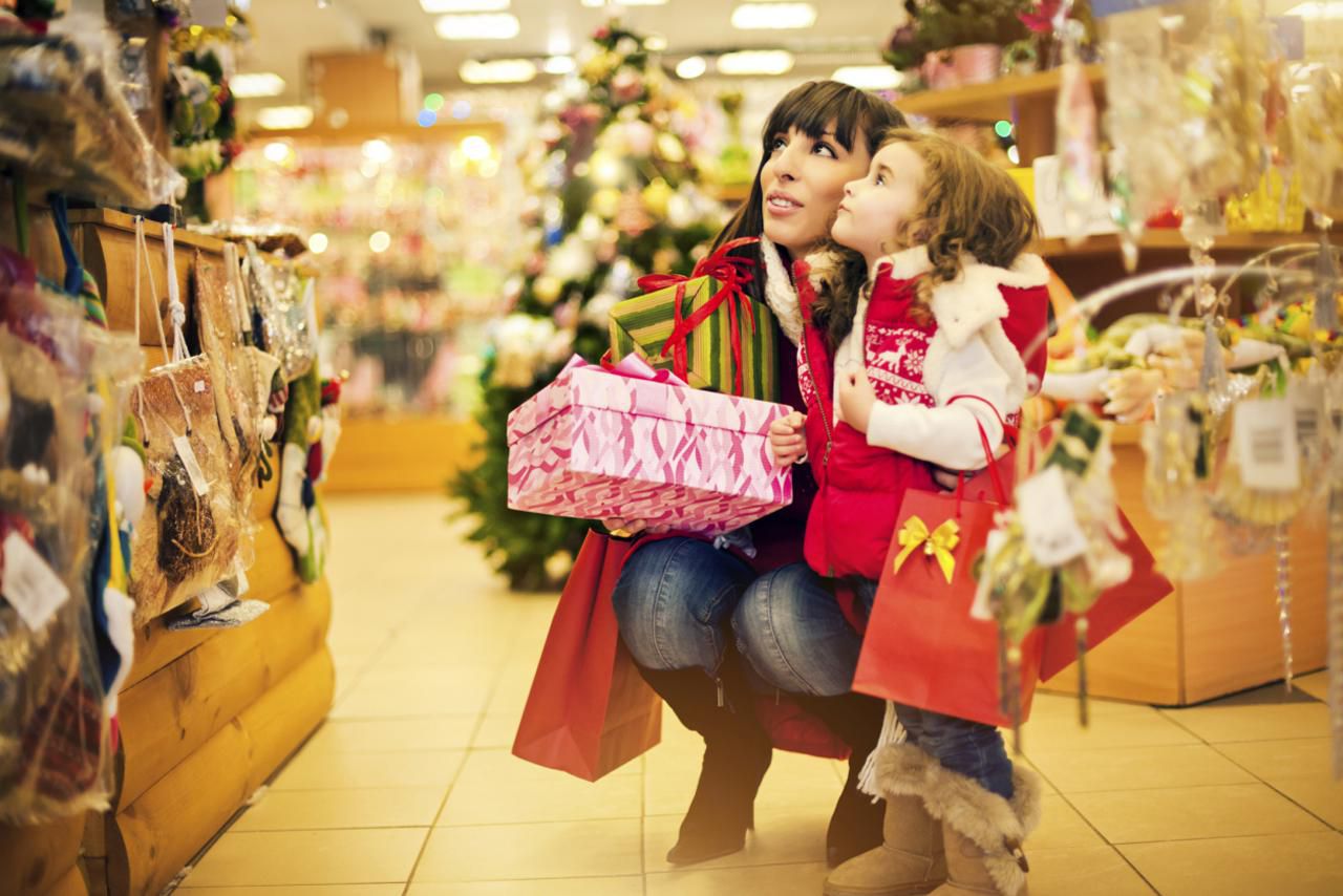 Christmas Shopping: Funny and Inspirational Quotes