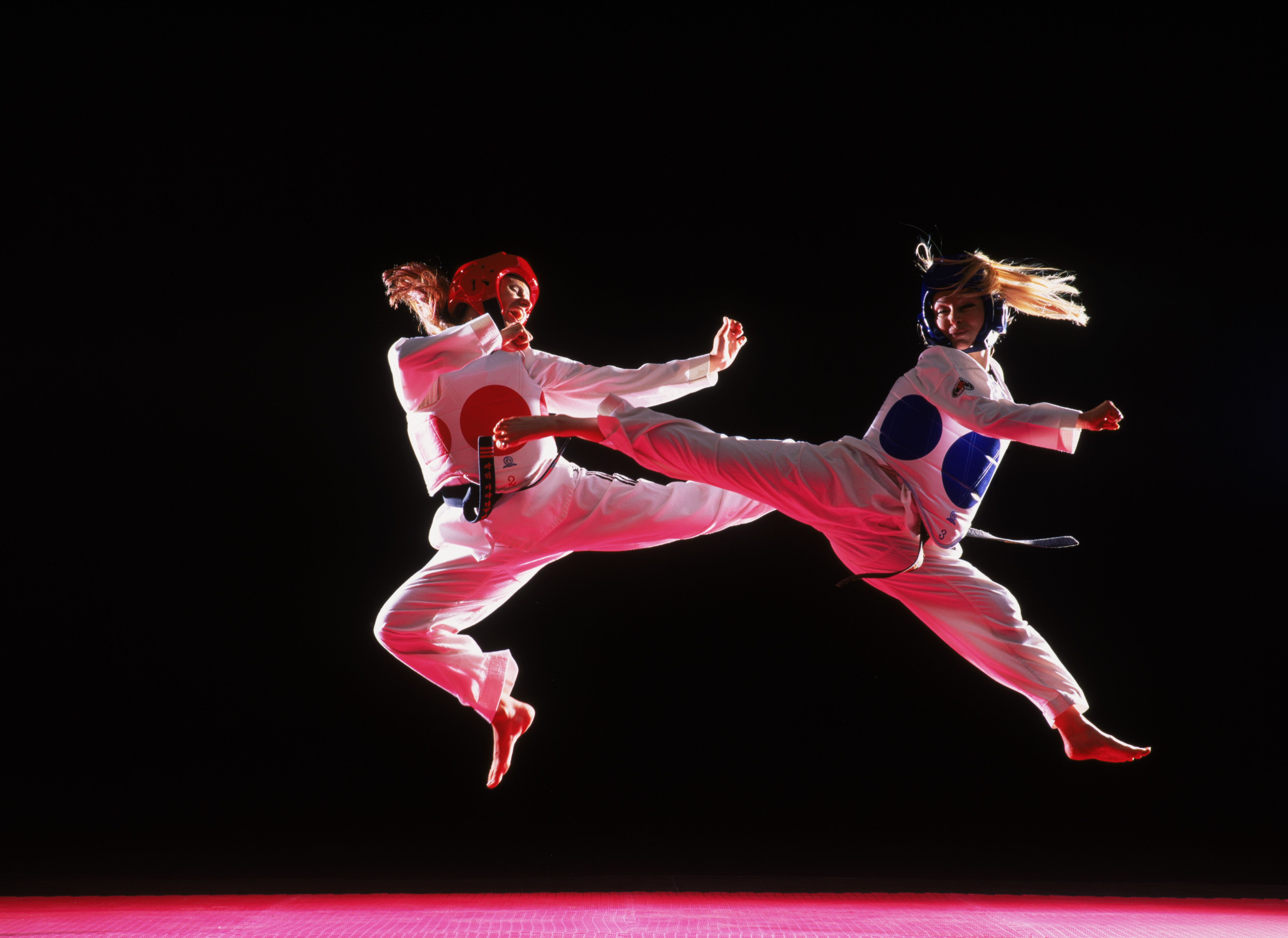 Taekwondo vs. Karate: Differences Between the Styles