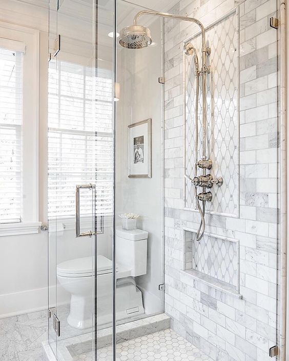 17 Bathrooms With Marble Tile