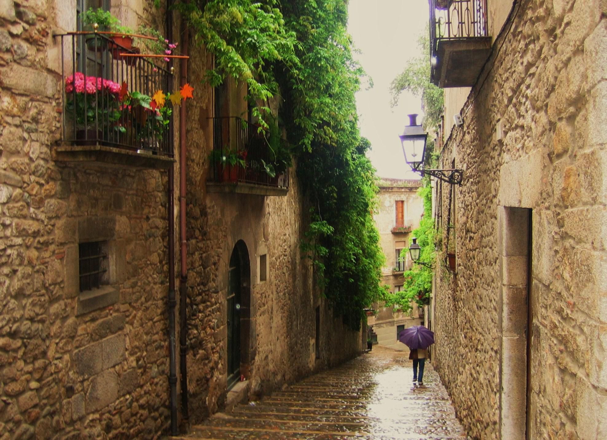 A step-by-step guide to traveling from Barcelona to Girona