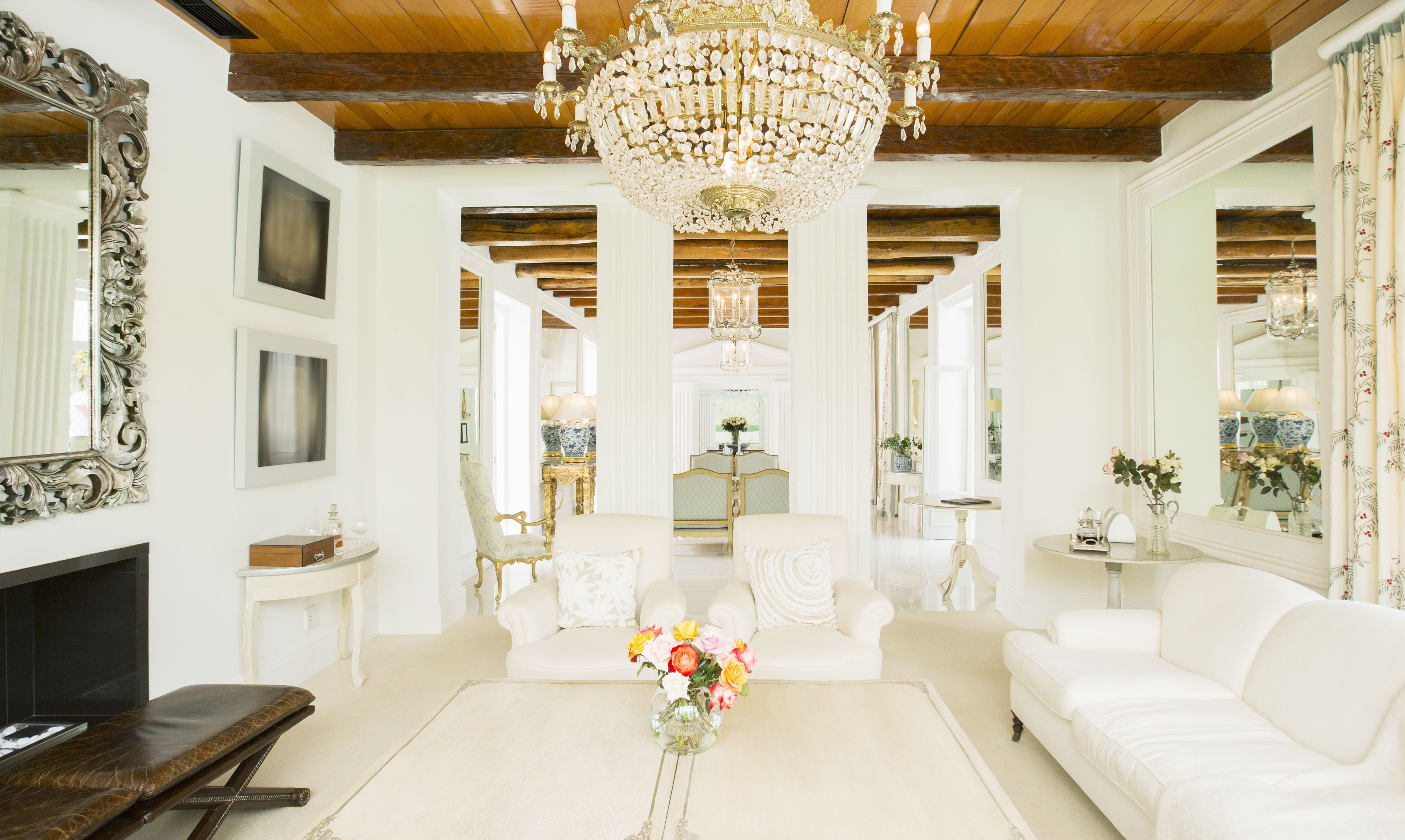 Elegant Living Room Decor | house designs ideas