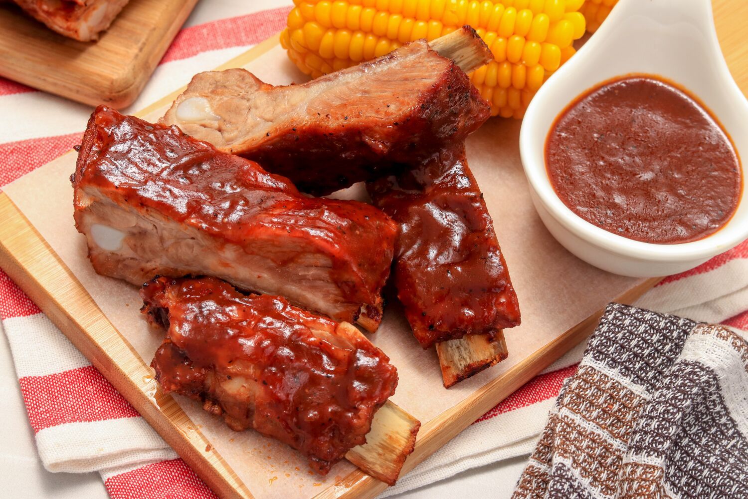 An Easy Recipe for Baked Spareribs With Barbecue Sauce