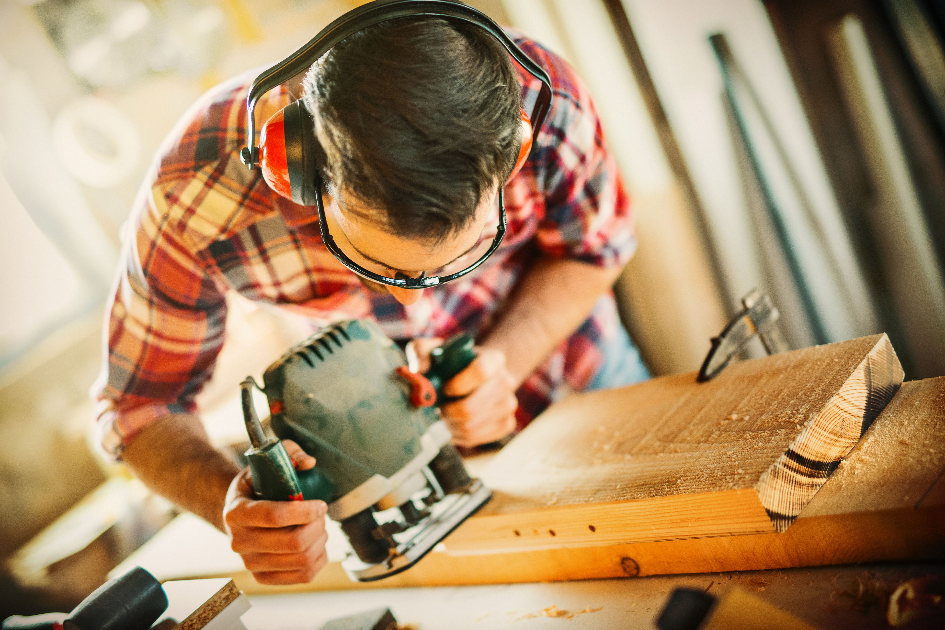 4 Tips for Operating Woodworking Machinery Safely