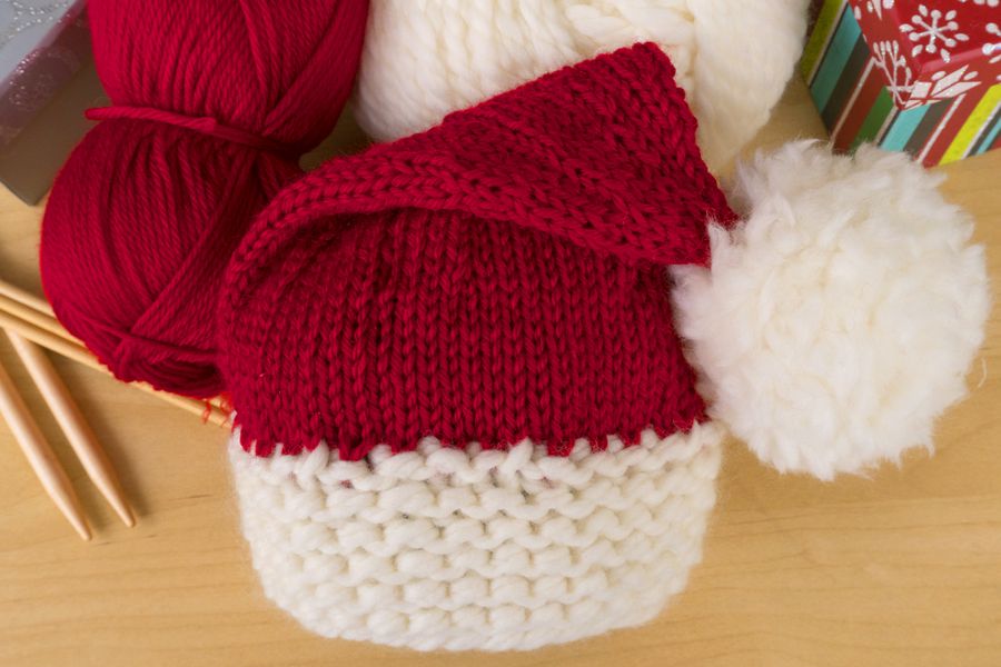 A Free Knitting Pattern for a Baby Santa Hat