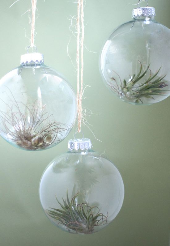 10 Ways to Fill a Clear Glass Christmas Ornament