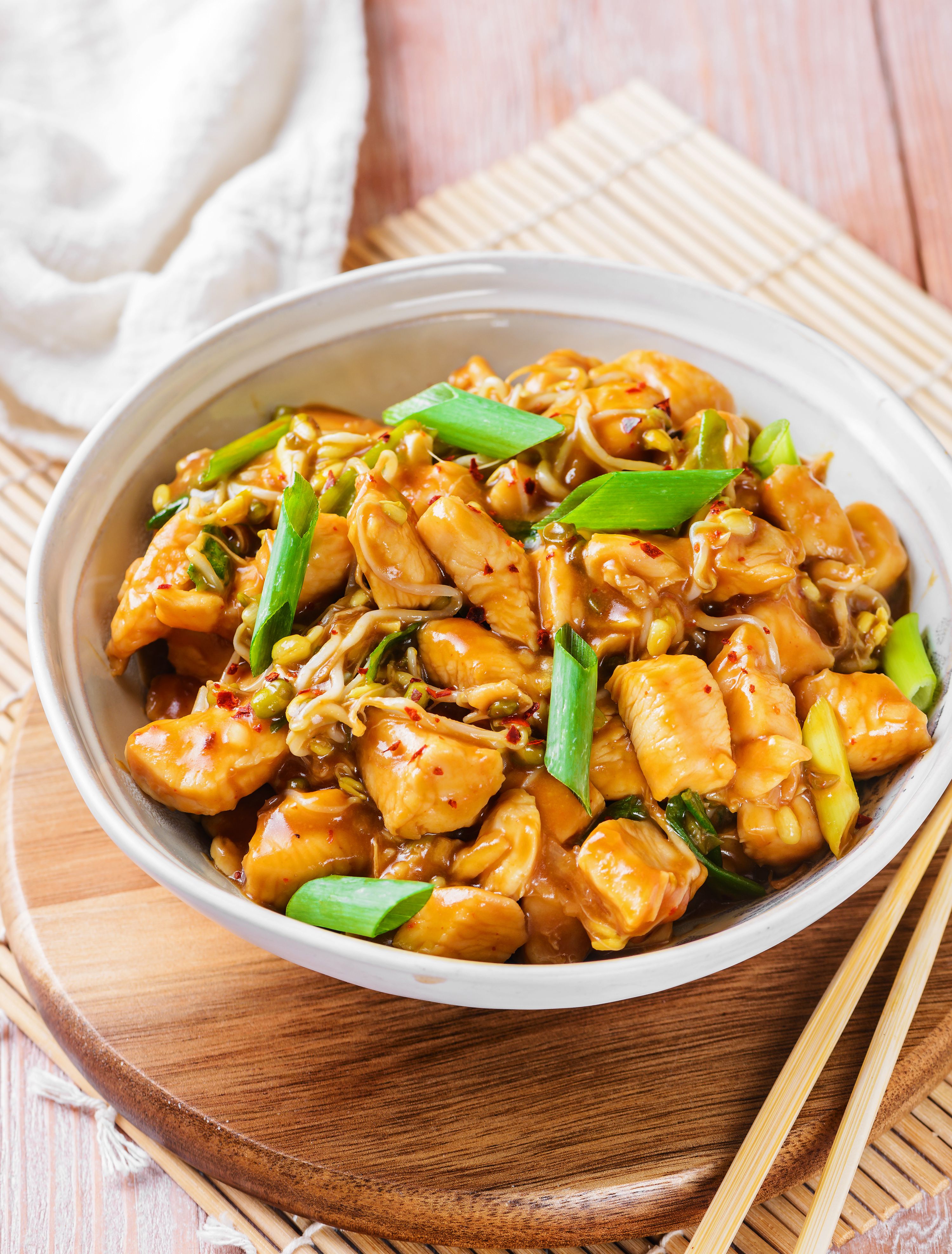 Mongolian Chicken With Mung Bean Sprouts