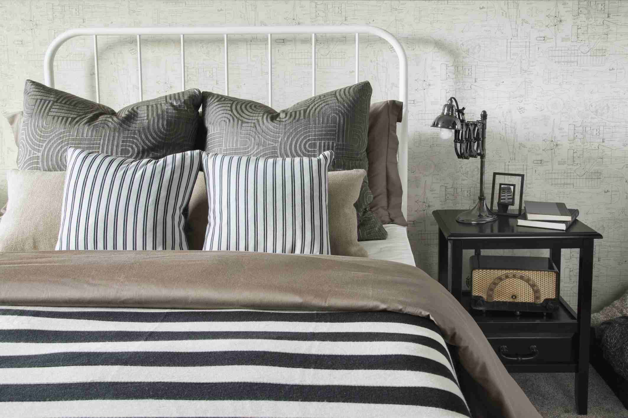 9 Bed Making Mistakes and How to Fix Them