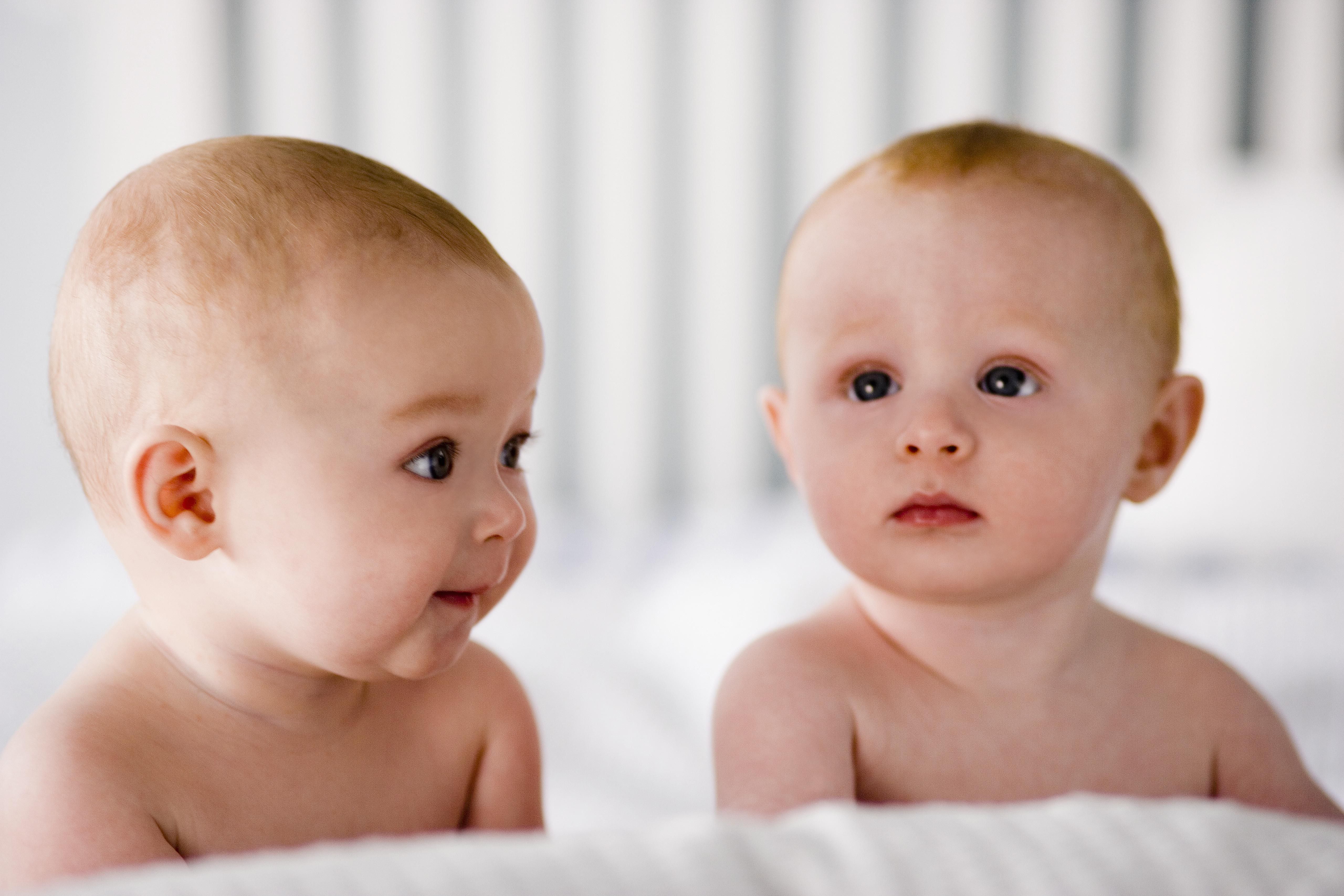 How To Tell If Twins Are Identical Or Fraternal