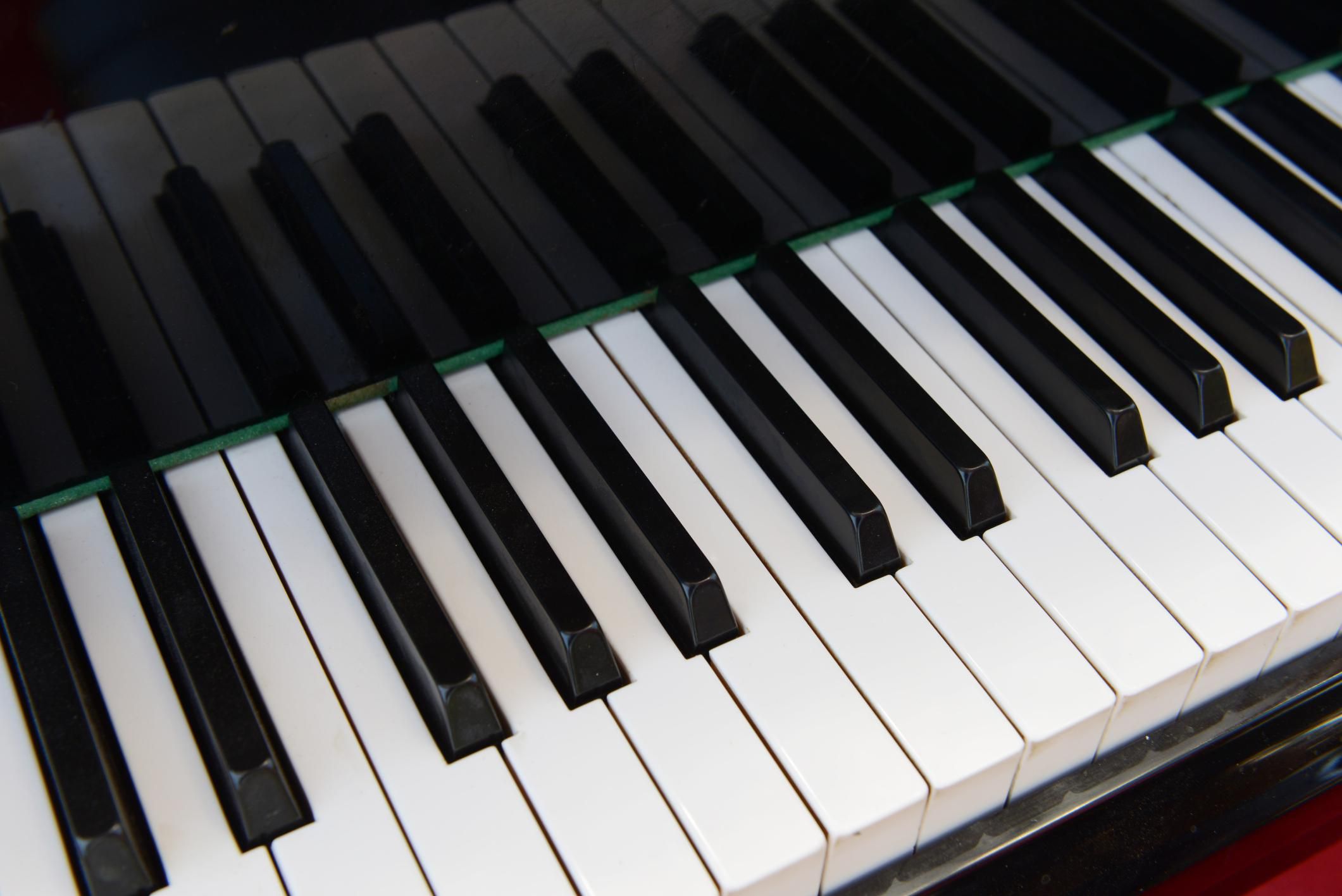 How to Safely Whiten Ivory Piano Keys
