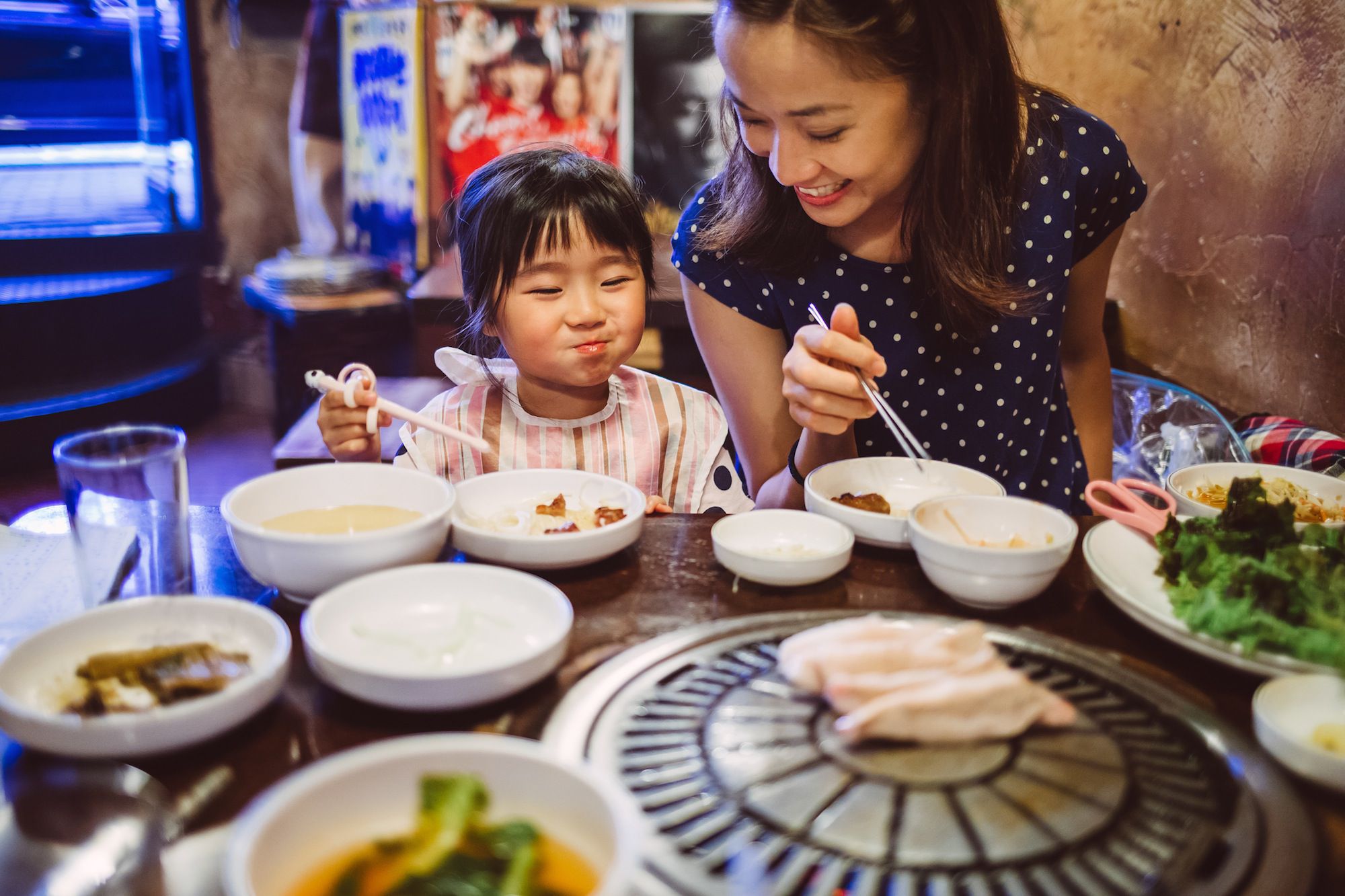 Korean Dinner Table Manners: Rules of Dining Etiquette