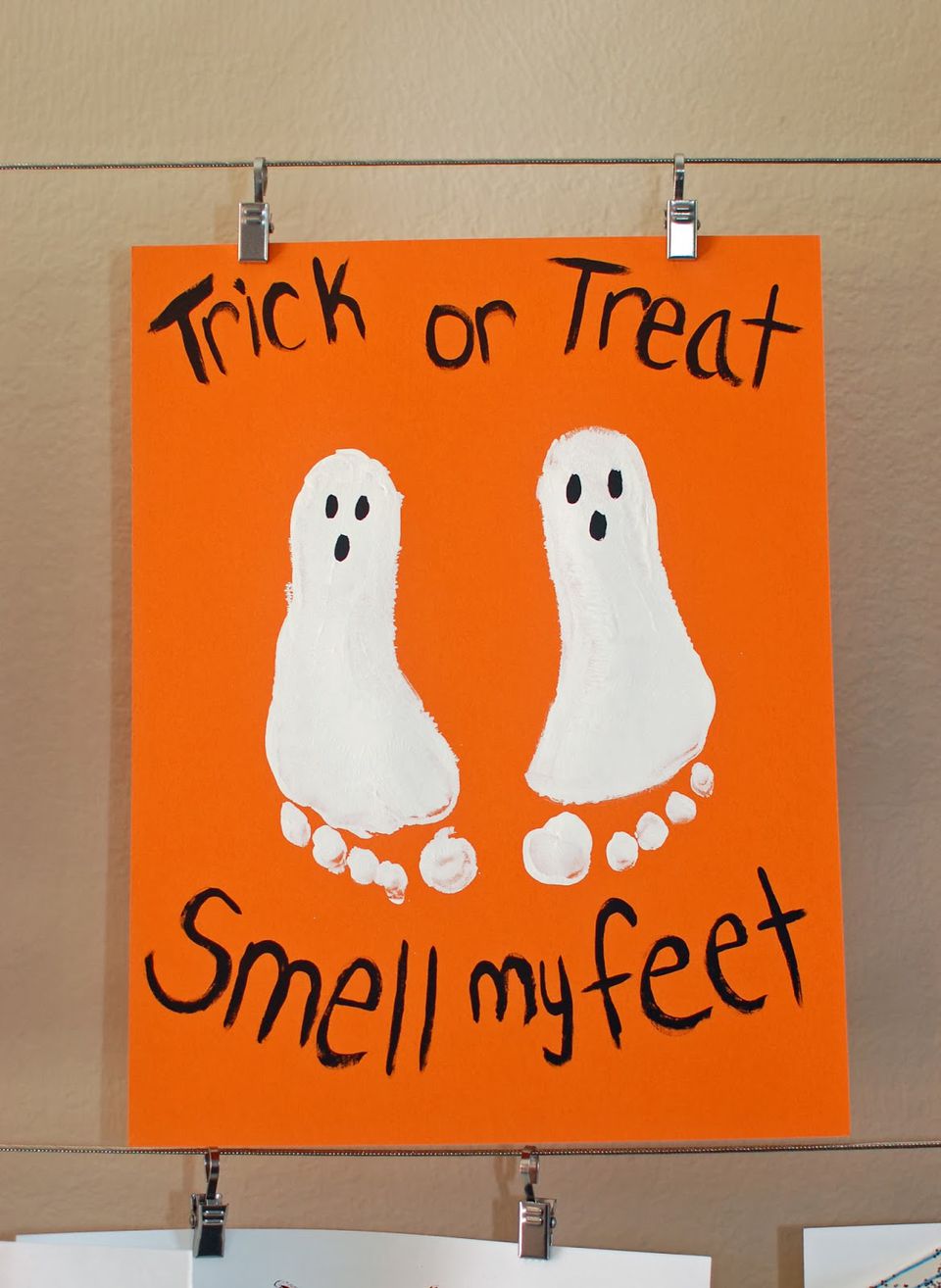Download 11 Halloween Crafts for Toddlers
