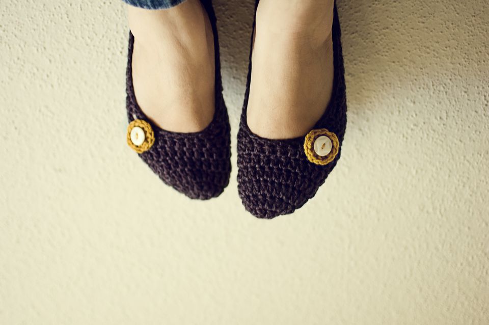 10 Free Patterns for Crochet Slippers