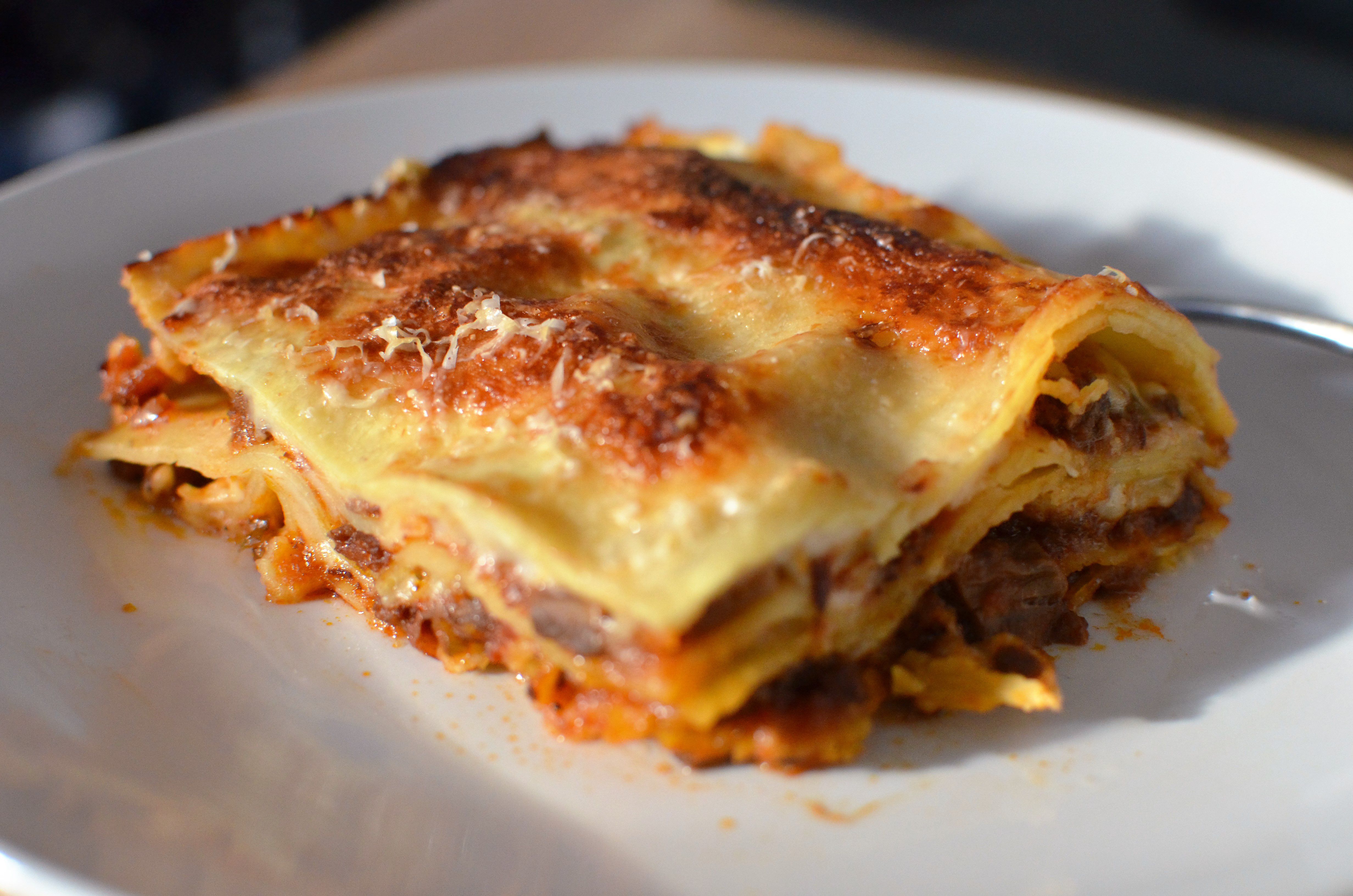 Lasagne alla Bolognese: A Classic, Hearty Meat-Sauce Lasagna