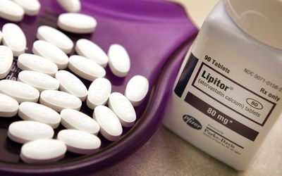 Is It Okay to Drink Alcohol While on Lipitor?