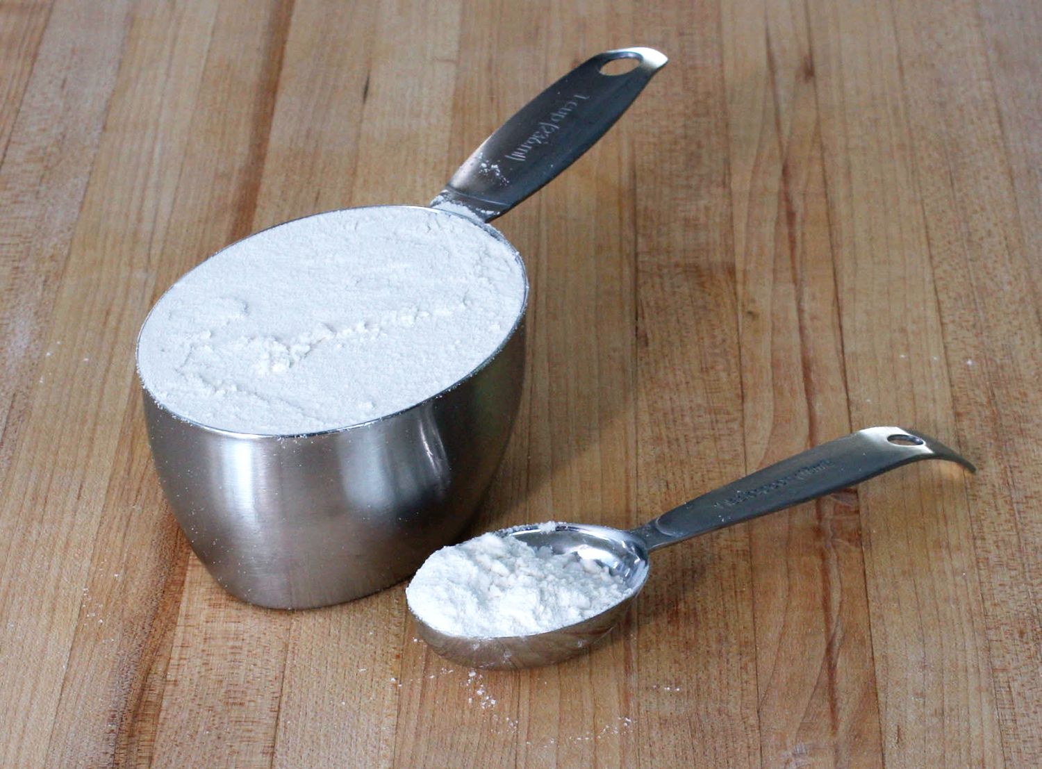 How To Weigh Or Measure Flour Accurately