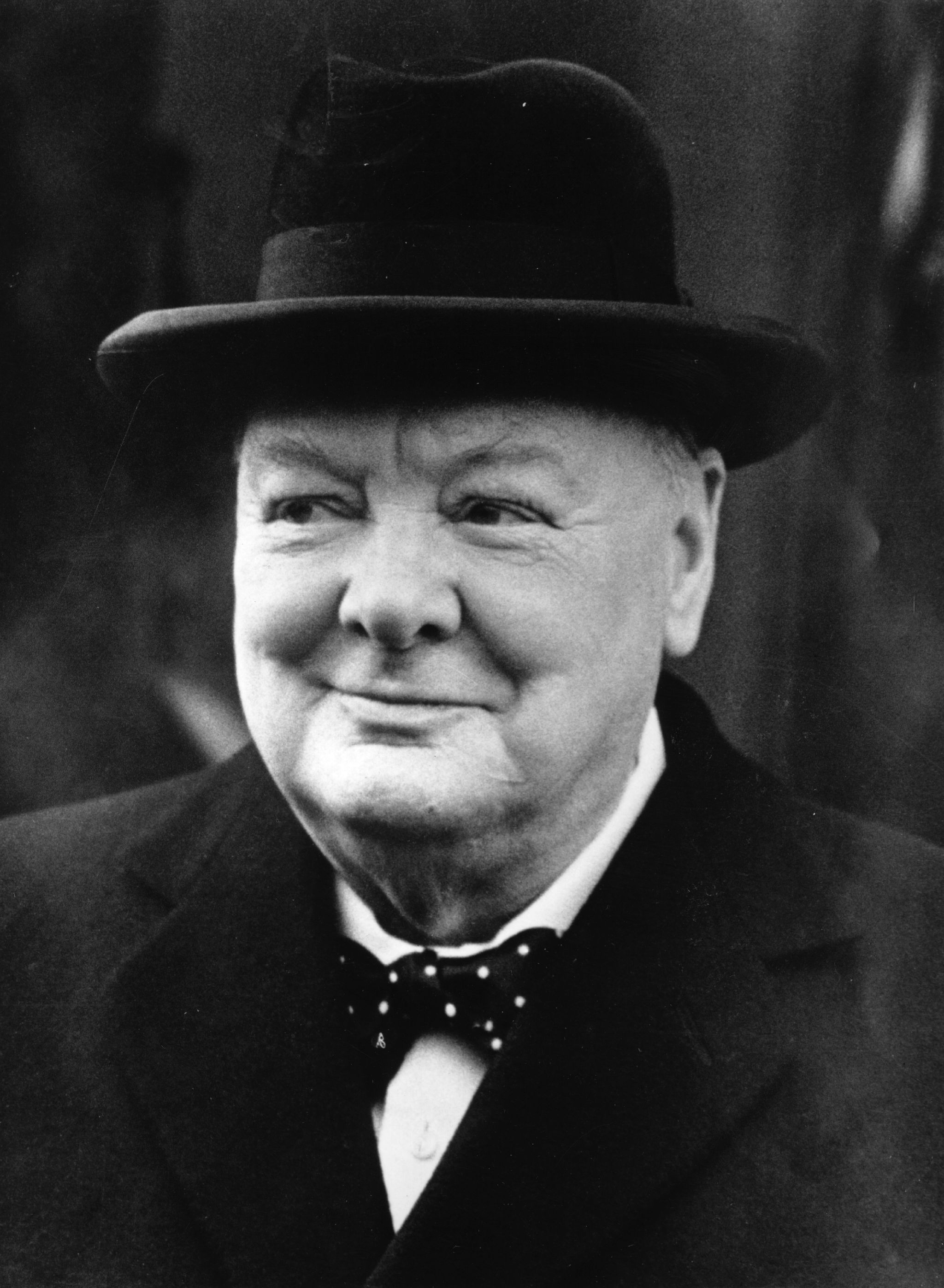 winston churchill biography for students