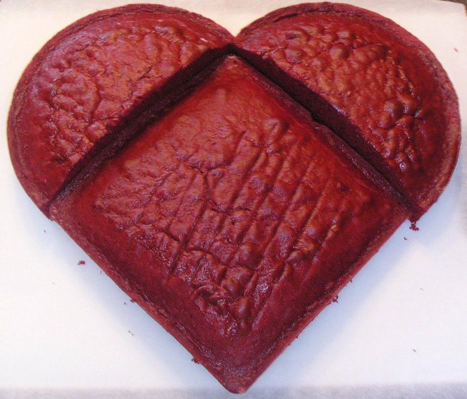 making-a-heart-shaped-cake-step-by-step-instructions