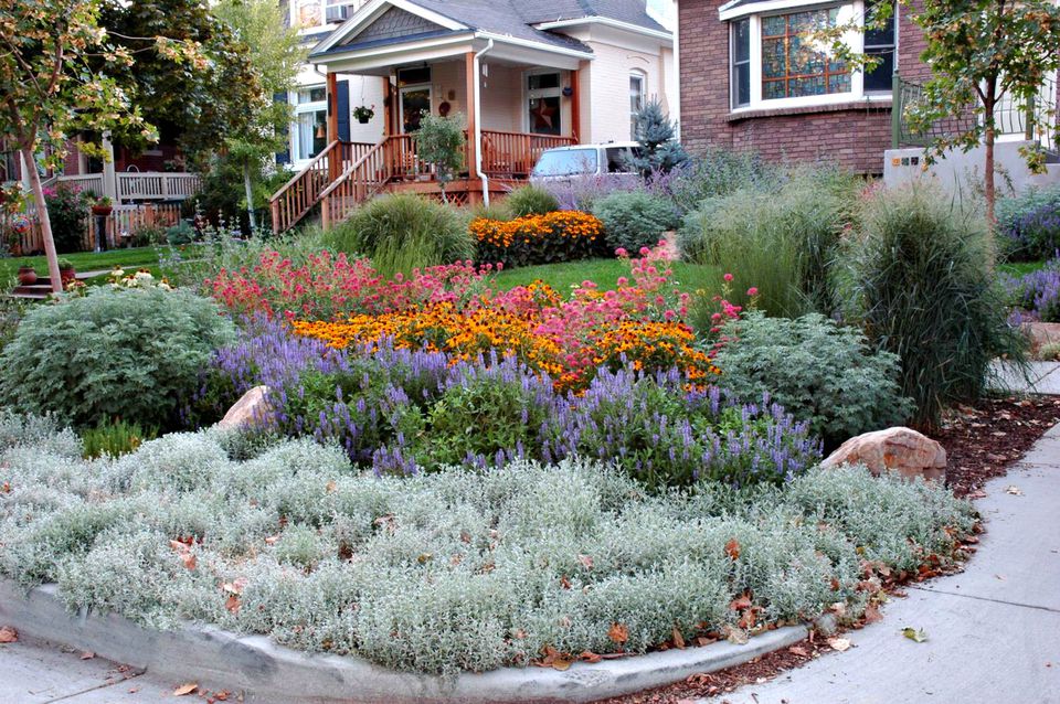 Landscape Makeover: Bungalow in Salt Lake City on Bungalow Front Yard Landscaping
 id=72601