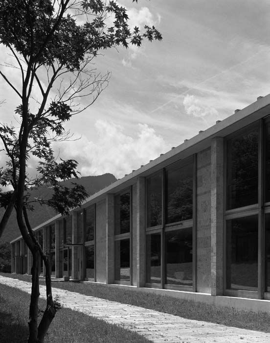 peter-zumthor-a-portfolio-of-selected-architecture