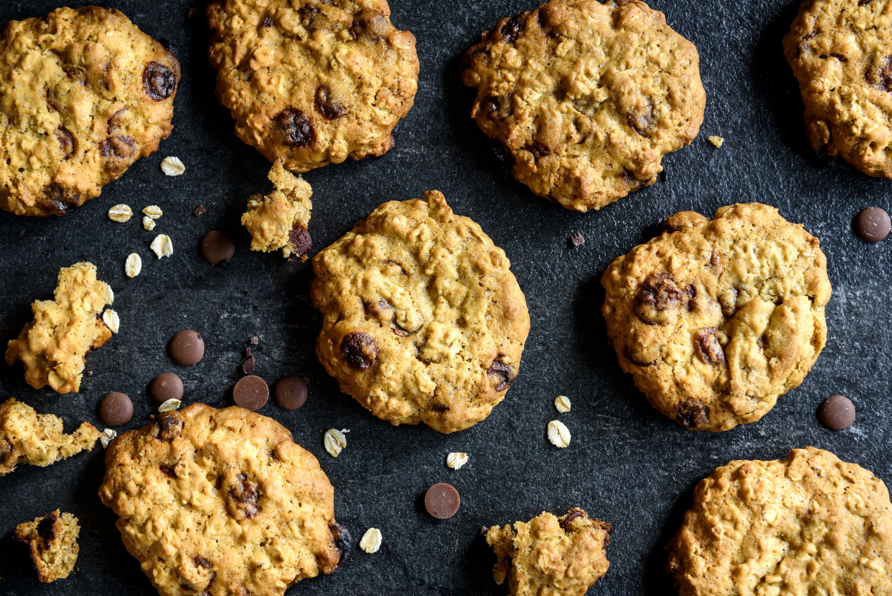 Chocolate Chip Oatmeal Cookies