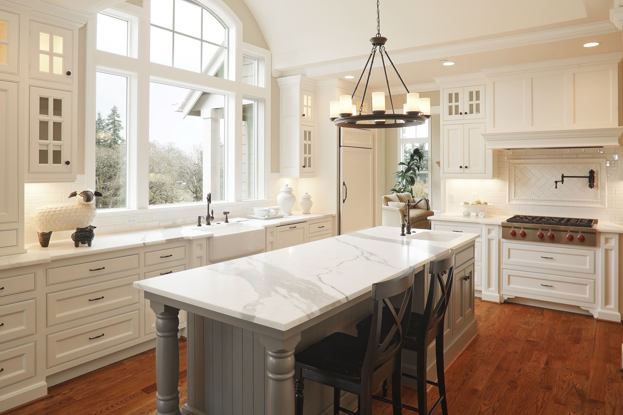 How Buying Used Kitchen Cabinets Can Save You Money